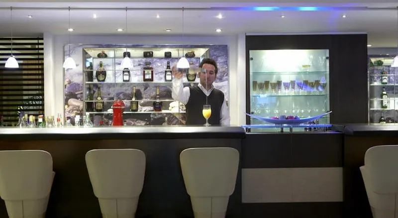 Bar, Esperia, Rhodes