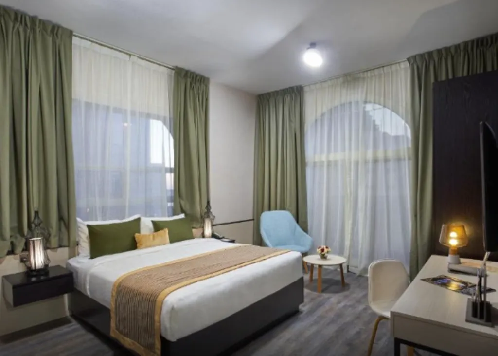 DOUBLE DELUXE Room, TIME Express Hotel Al Khan, Dubai