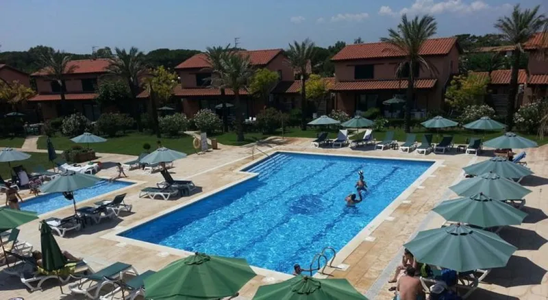 Pool, Clipper and Villas, Costa Brava