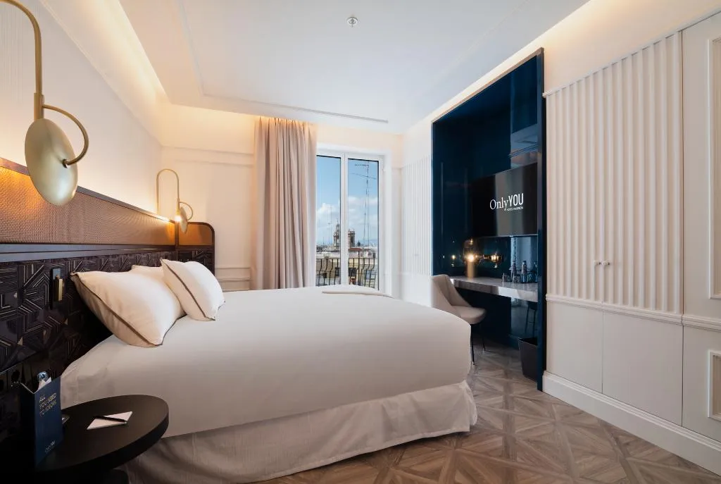 SUITE CAPACITY 3 Room, Only YOU Hotel Valencia, Valencia