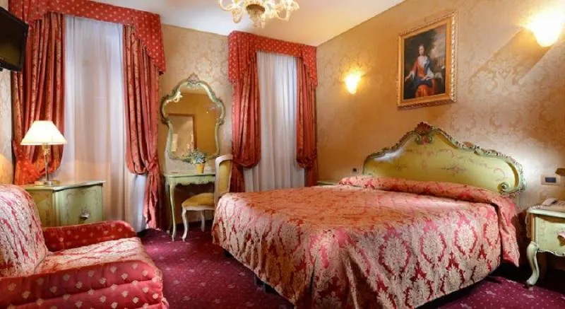 Double or Twin STANDARD Room, Antico Panada, Venice