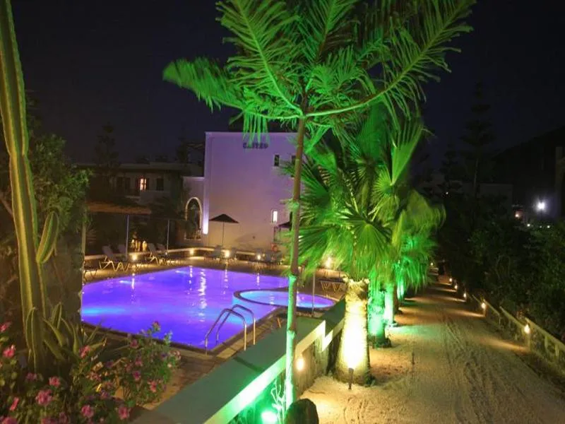Pool, Castro, Santorini