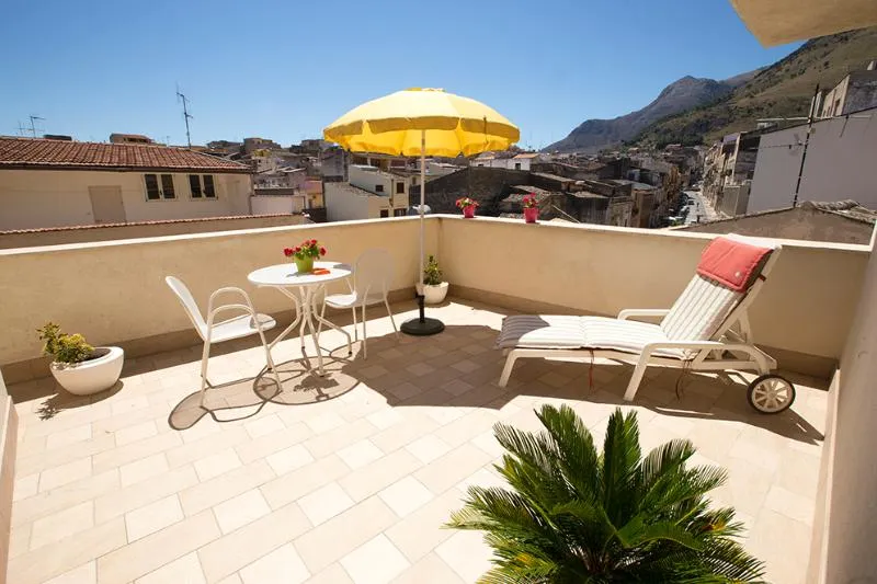STUDIO STANDARD Room, Quattro Canti Casa Vacanze, Palermo