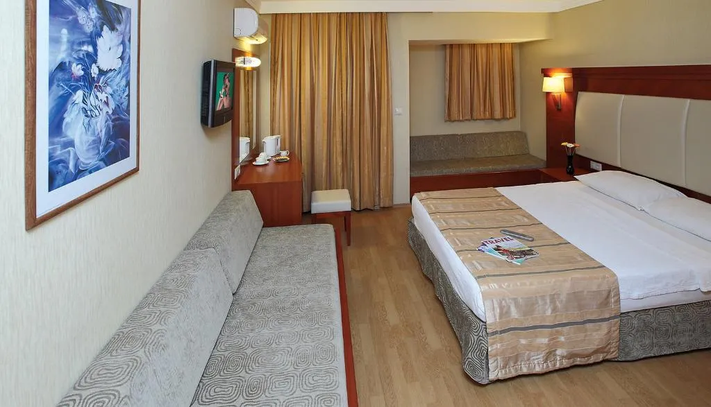 TRIPLE STANDARD Room, Julian Club Hotel, Dalaman