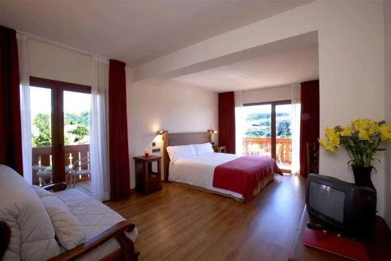 Double or Twin SUPERIOR Room, Calitxo, Costa Brava