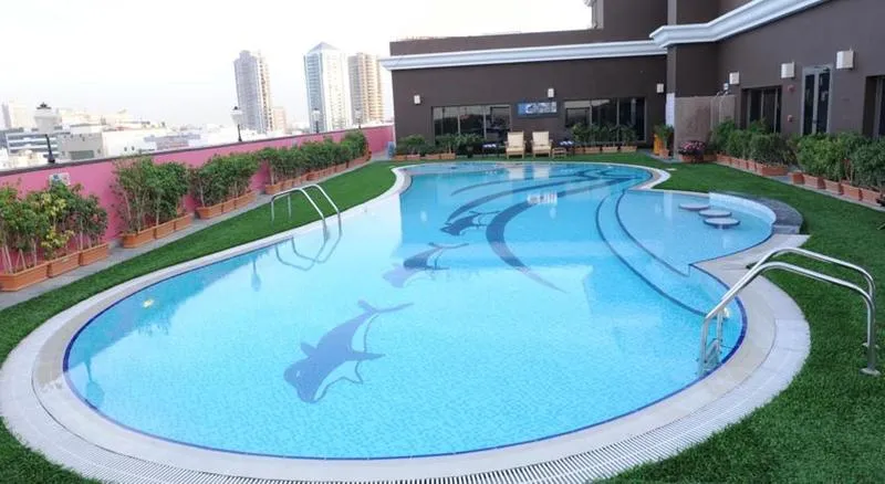 Pool, Ascot Hotel, Dubai