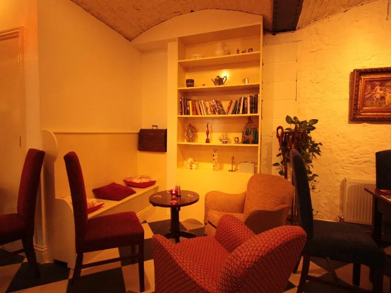 Bar, Castle Hotel, Dublin