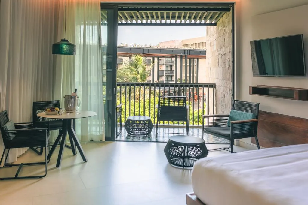 DOUBLE PARTIAL OCEAN VIEW KING BED Room, Devossion by Live Aqua Playa del Carmen AI Only Ad, Playa Del Carmen