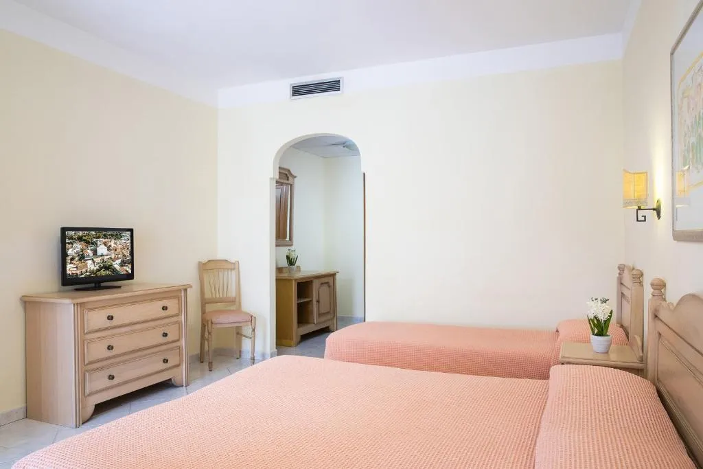 QUADRUPLE STANDARD Room, Hotel Maria Rosaria, Olbia