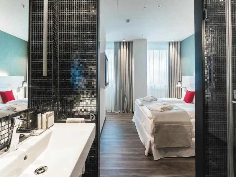 JUNIOR SUITE STANDARD Room, Hotel Riu Plaza Berlin, Berlin