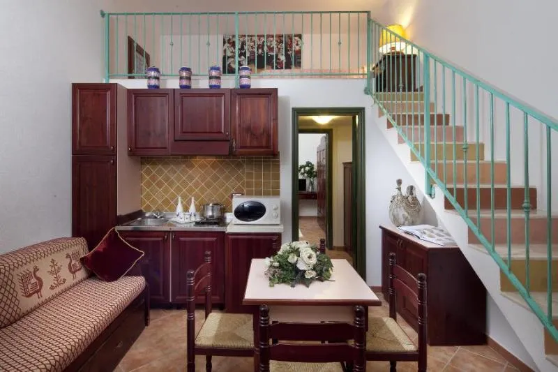 APARTMENT CAPACITY 4 Room, Appartamenti Villa Sa Prama - I Graniti - Il Mirto, Olbia