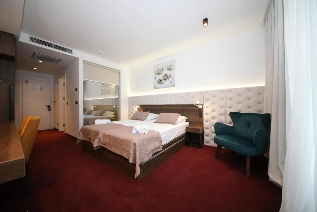 Double or Twin TWO BEDS Room, Hotel Scala, Split