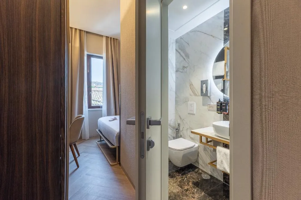 SINGLE STANDARD Room, Hotel Raffaello, Sure Hotel Collection by Best Wes, Rome