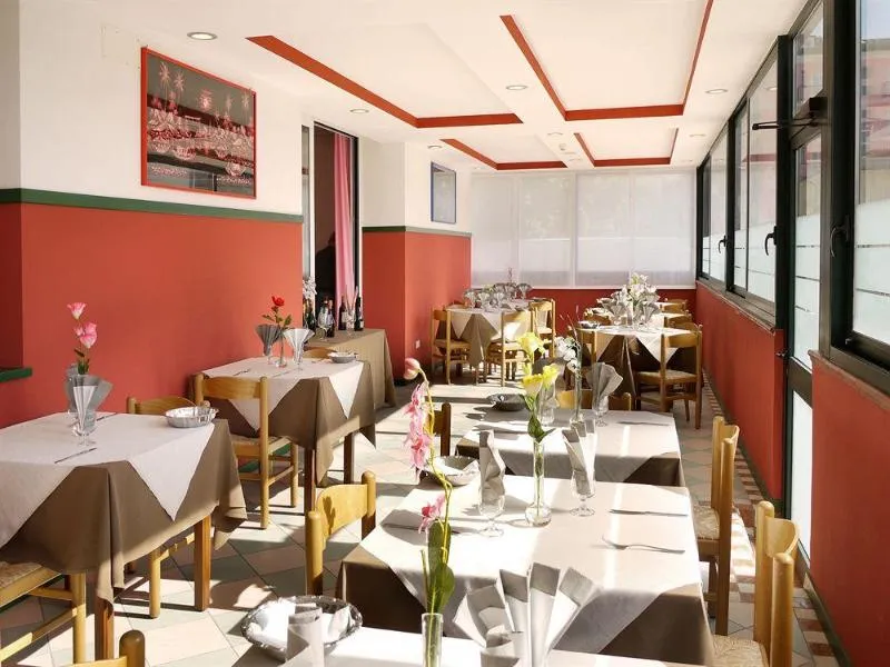 Restaurant, Beach 2, Venice