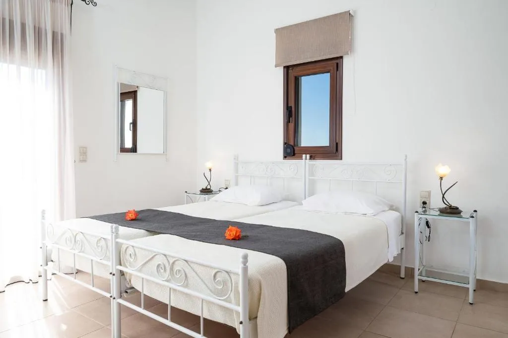 Room, Lenikos Resort, Crete