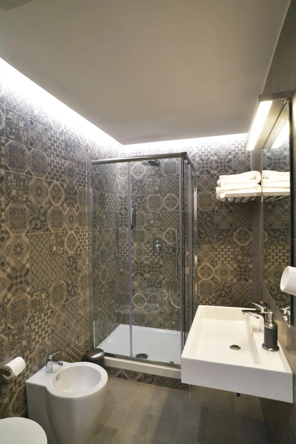 QUADRUPLE DELUXE Room, B B Emme21, Naples