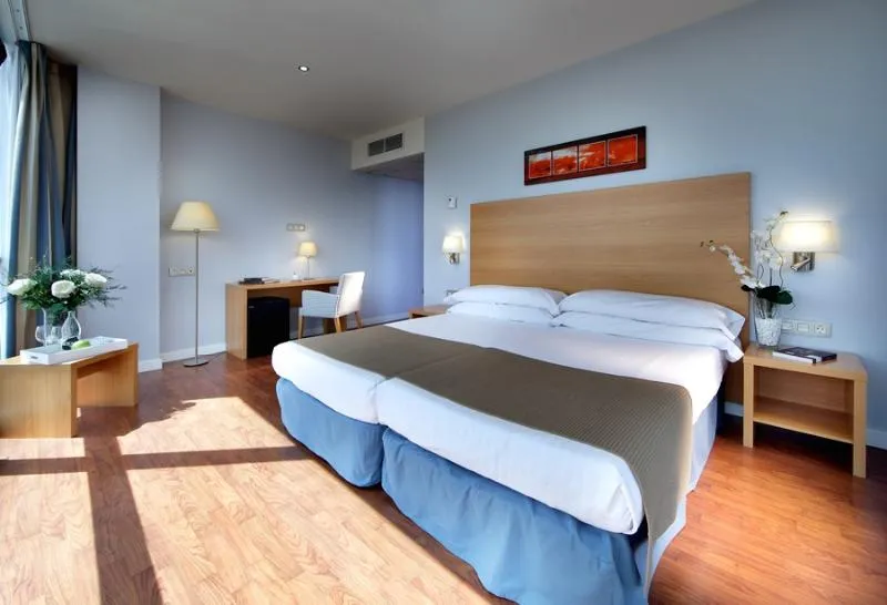 QUADRUPLE STANDARD Room, Exe Sevilla Palmera, Seville