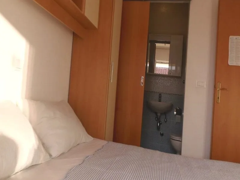 APARTMENT CAPACITY 6 Room, Apartments Jela, Split