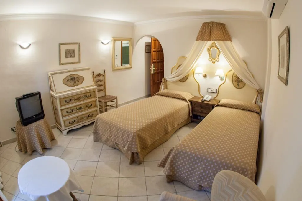 Double or Twin CAPACITY 2 Room, Cap Roig, Costa Brava