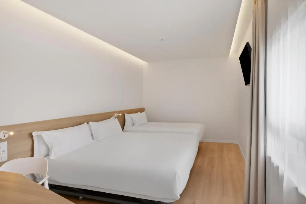 Room, B&B Hotel Viana Do Castelo, Porto