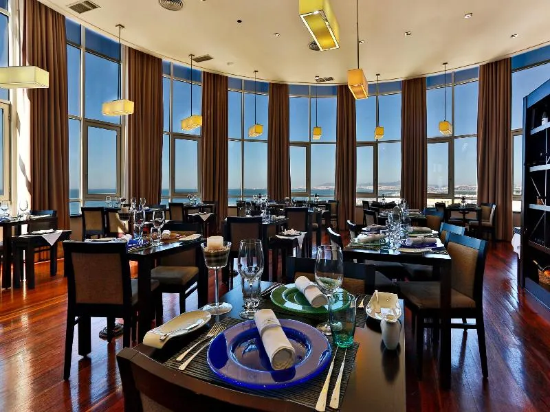 Restaurant, Tryp Lisboa Caparica Mar Hotel, Lisbon