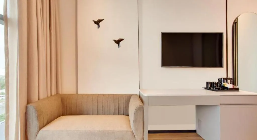 SINGLE SUPERIOR Room, Lemon Tree Hotel Jumeirah, Dubai, Dubai