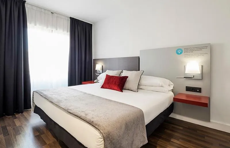 DOUBLE STANDARD Room, Ilunion Suites Madrid, Madrid