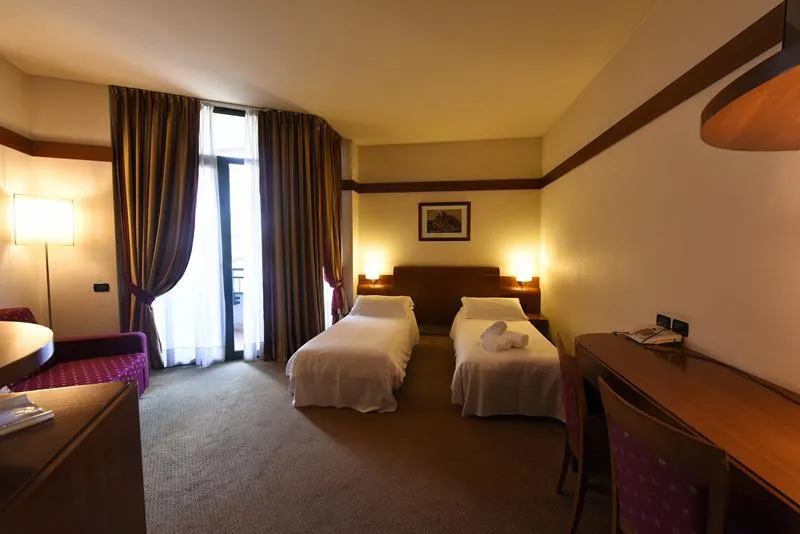 TWIN DELUXE Room, Milano Re Hotel, Milan