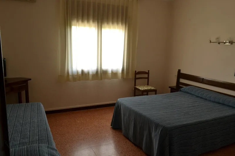 TRIPLE STANDARD Room, Hostal l'Esplai, Costa Brava