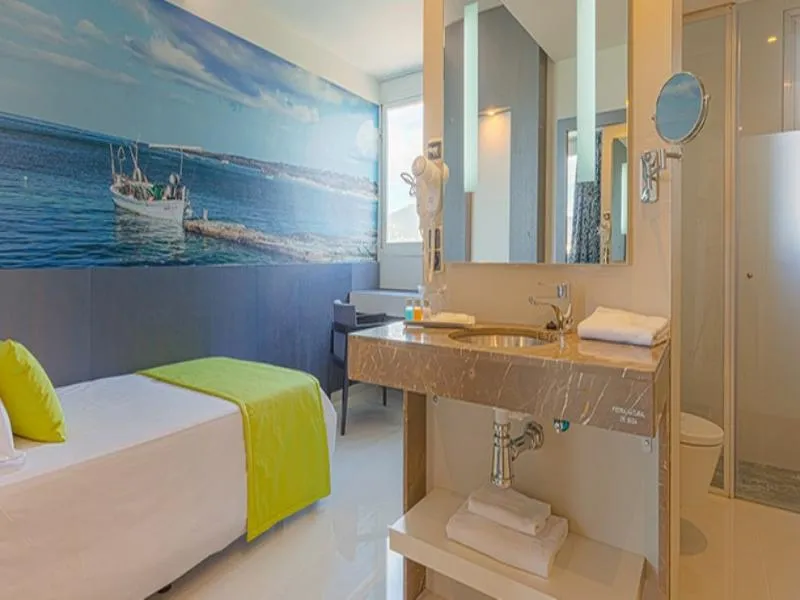 SINGLE WITH AIR CONDITIONING Room, Sirenis Hotel Tres Carabelas & SPA, Ibiza