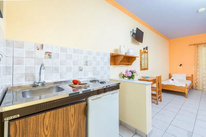 STUDIO STANDARD Room, Athina Apts, Zante