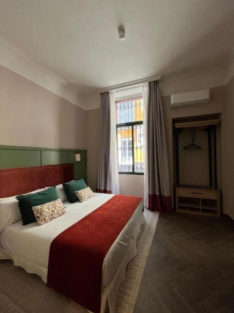 DOUBLE DELUXE Room, Honest Sevilla, Seville