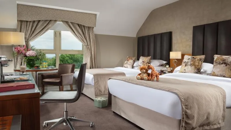 FAMILY ROOM DELUXE CAPACITY 4 Room, Castleknock Hotel and Country Club, Dublin