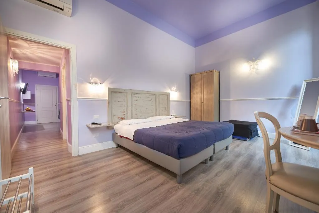 TRIPLE SUPERIOR Room, B&B Le Stanze Del Duomo, Florence