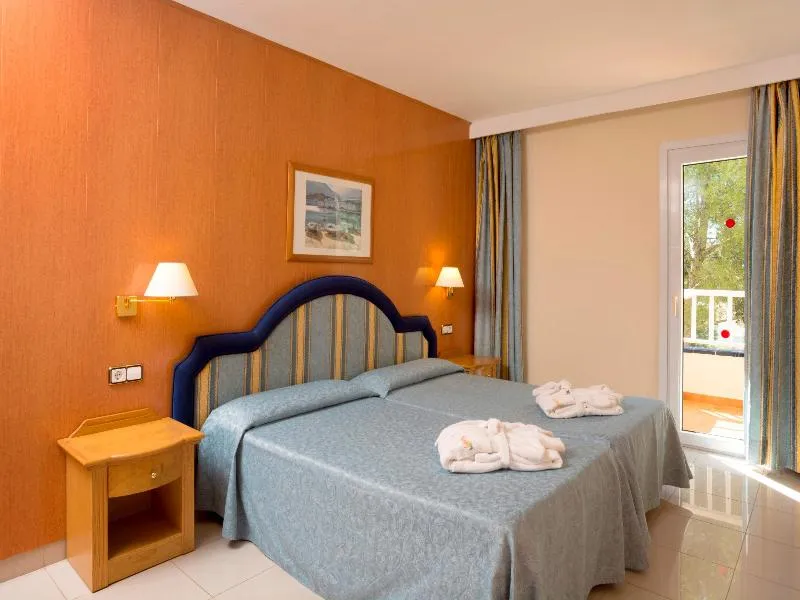 Room, HSM S'Olivera, Majorca