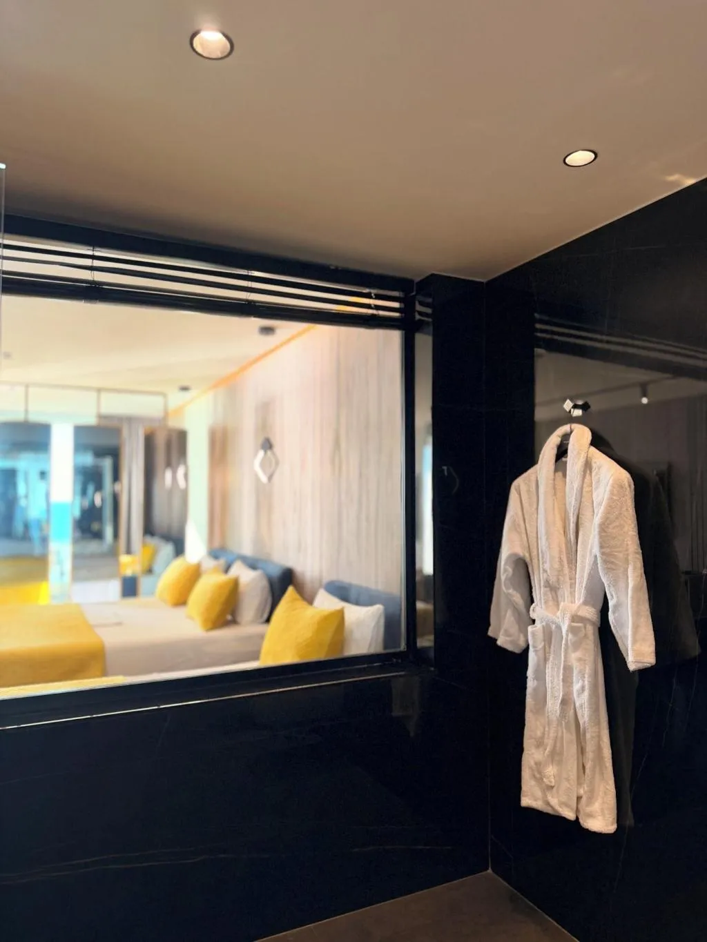 Room, Esbjerg Hotel, Kavaje