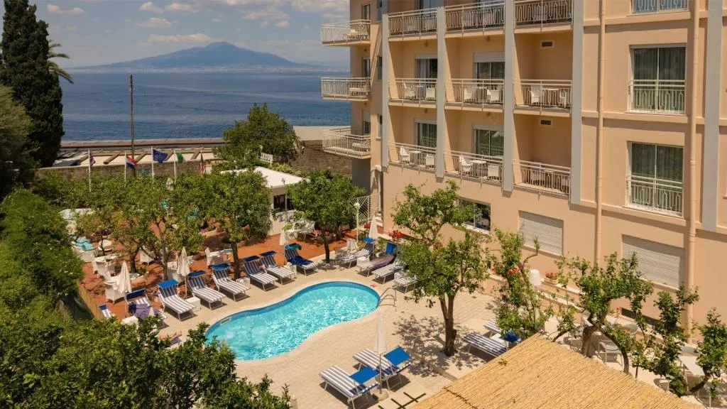 Pool, Hotel Regina Sorrento, Naples