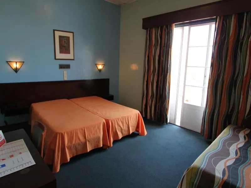 TRIPLE STANDARD Room, Residencial Horizonte, Lisbon