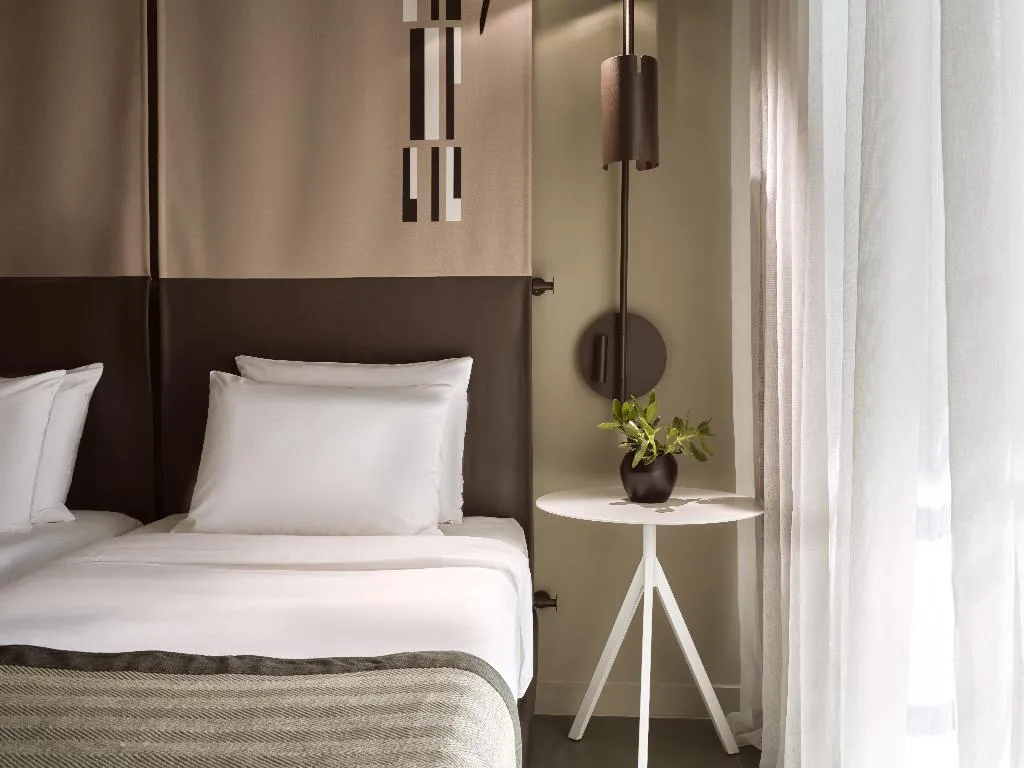 Room, City, Halkidiki