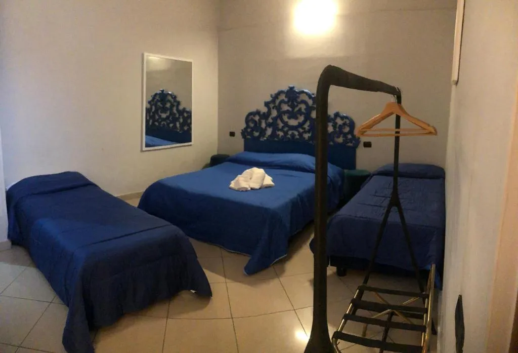 QUADRUPLE STANDARD Room, Hotel Serena, Naples