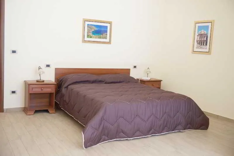 SINGLE STANDARD Room, Sofia, Catania