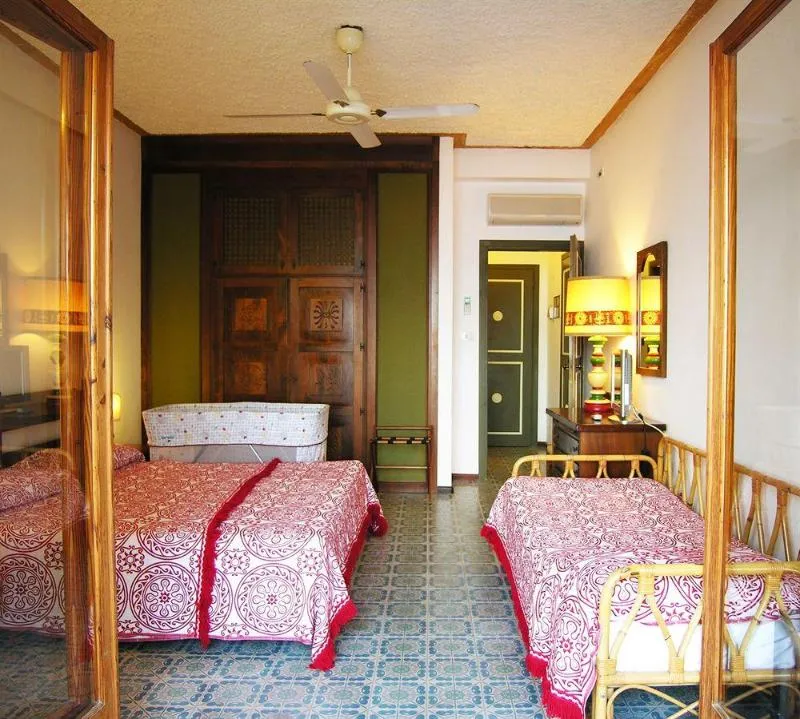 General view, Carasco Hotel, Catania