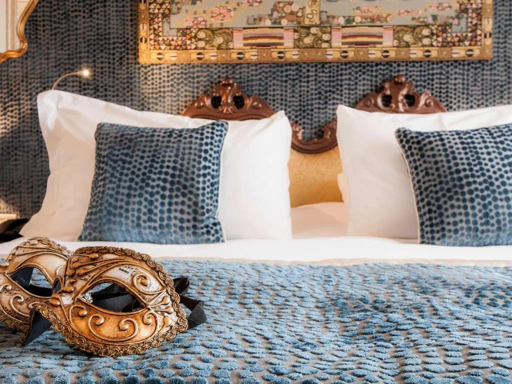 DOUBLE SUPERIOR KING BED Room, Papadopoli Hotel Venezia - MGallery Collection, Venice