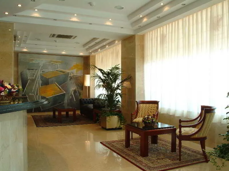 Lobby, Gran Legazpi, Madrid