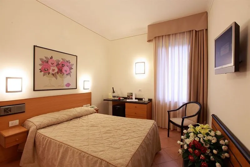 DOUBLE STANDARD Room, Caravel, Naples