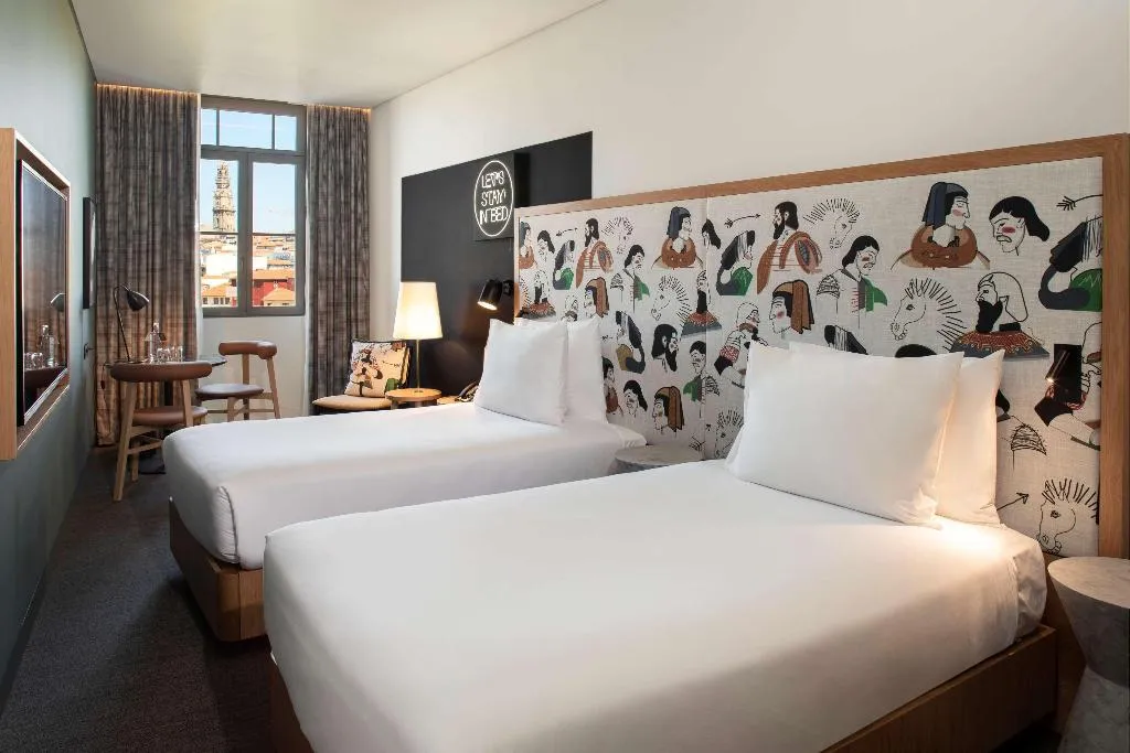 Room, Se Catedral Hotel Porto, Tapestry Collection by Hi, Porto