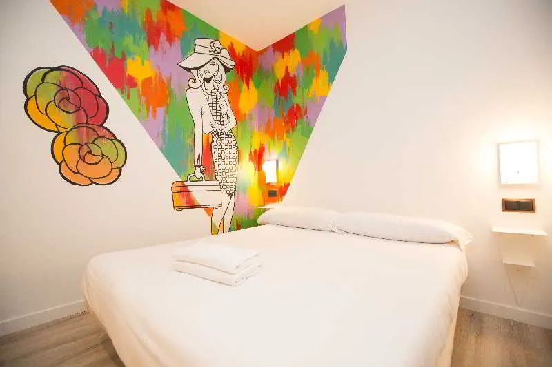 STUDIO STANDARD Room, AinB Las Ramblas-Colón Apartments, Barcelona