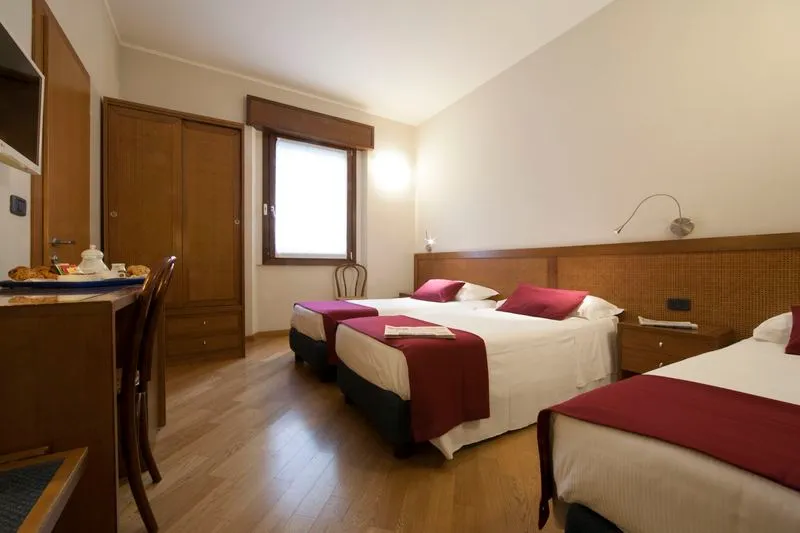 TRIPLE STANDARD Room, Sonder Missori, Milan