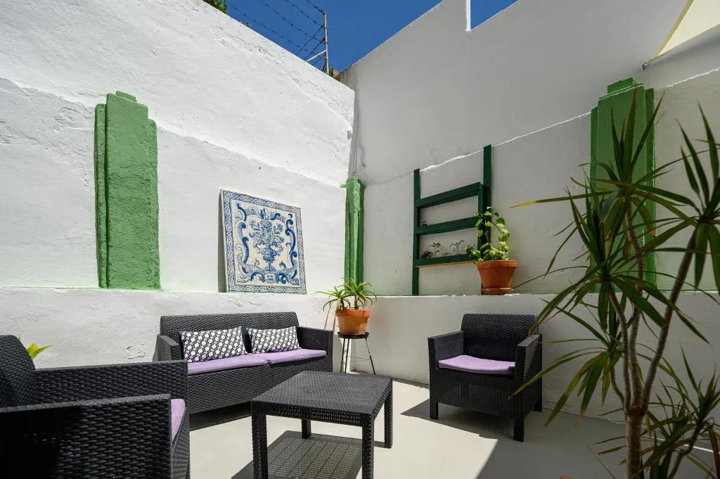 General view, Terrace Lisbon Hostel, Lisbon