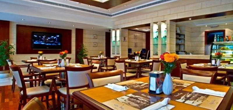 Restaurant, Al Faris 3 Deluxe Hotel Apartments, Dubai
